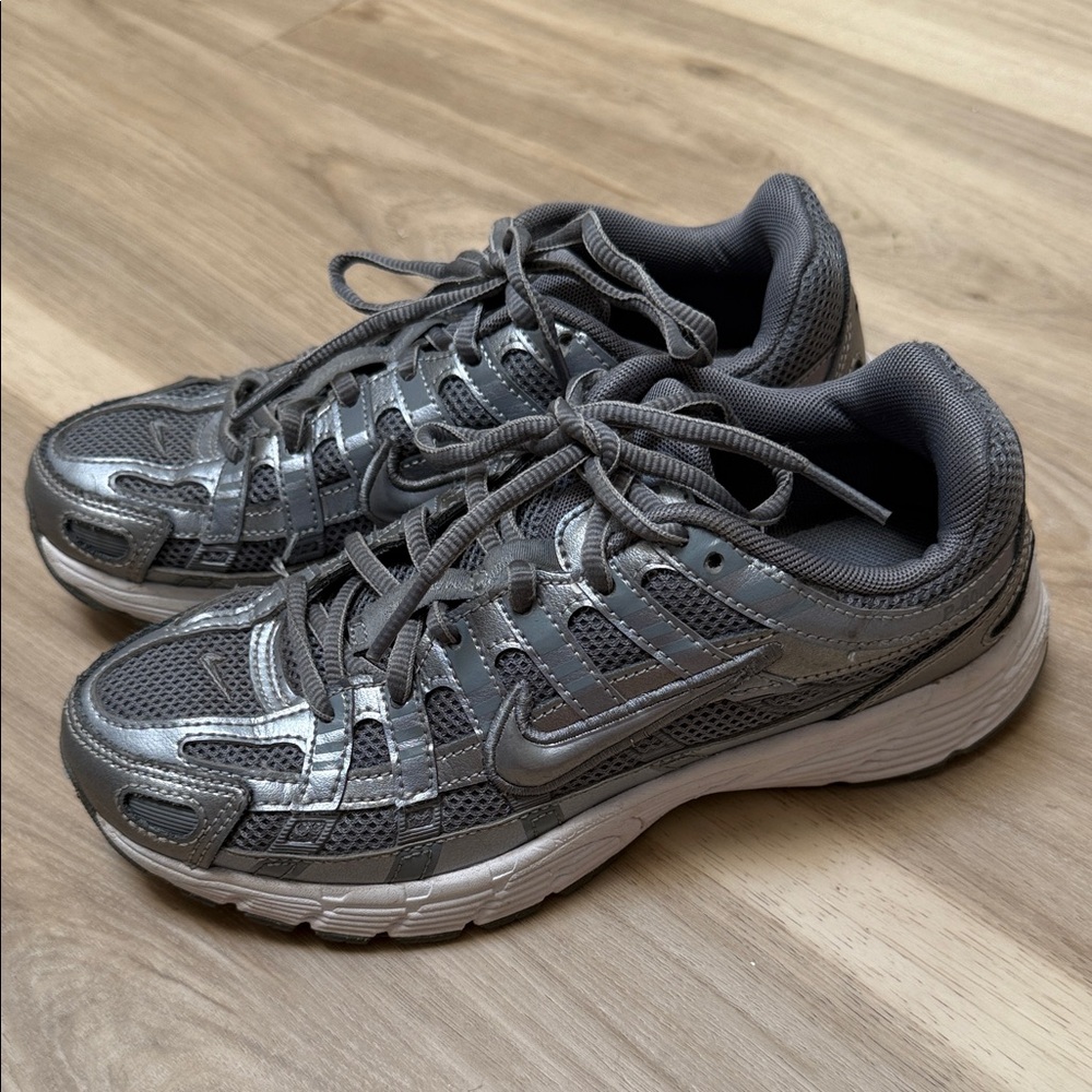 Nike P-6000 Athletic Sneakers big kids 3.5Y